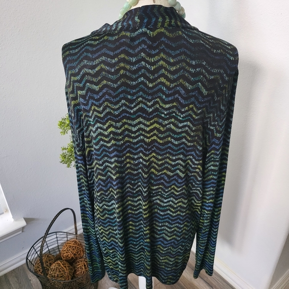 The Travel Collection Cardigan - Picture 6 of 12